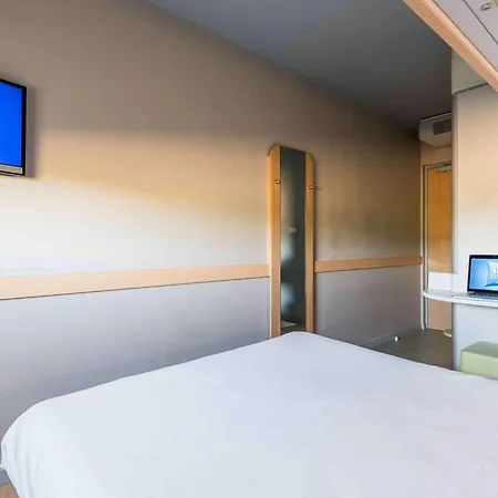 Ibis Budget Amberieu En Bugey/chateau Gaillard A42 Hotel
